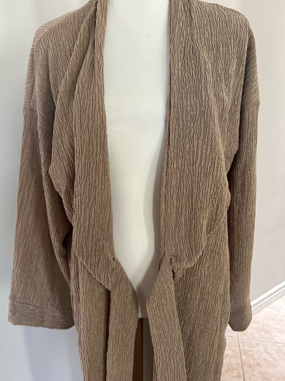 The Giving Movement Overcoat Robe Duster - Picture 5 of 9
